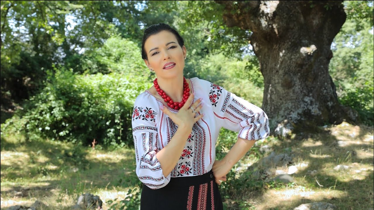 COLAJ DE MUZICĂ POPULARĂ MOLDOVENEASCĂ NOU