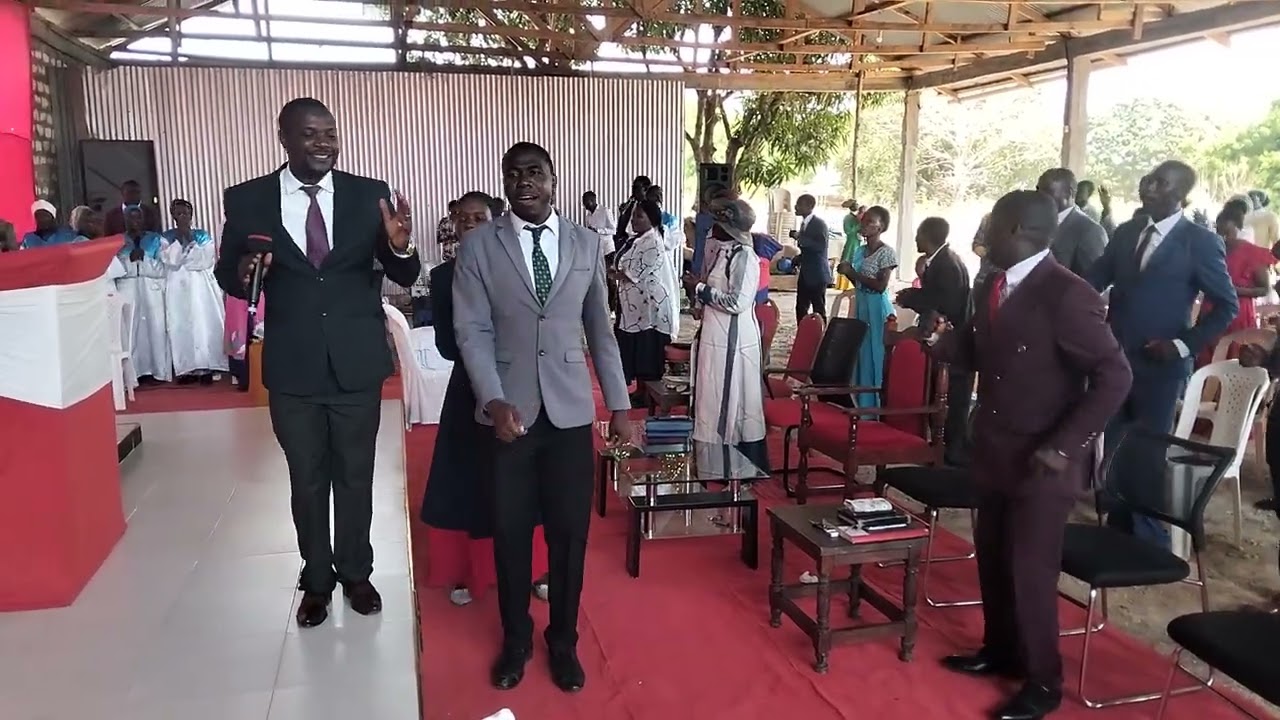 Uinuliwe Milele worship 