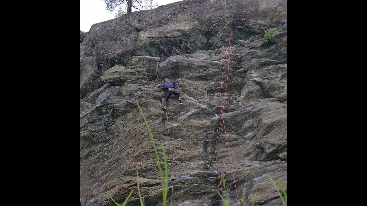 Tjuren Ferdinand, Tjörnbroklippan, 7a+