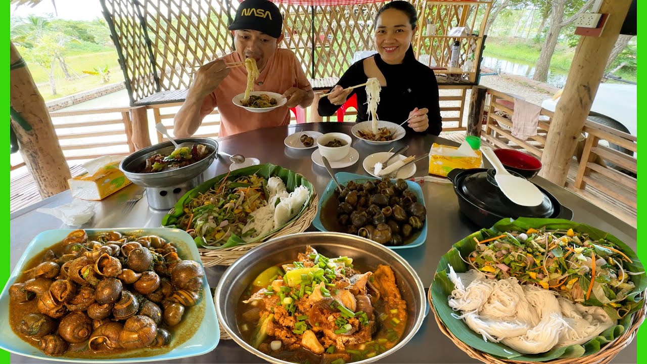 អាហារថ្ងៃត្រង់នៅកសិដ្ឋានភូមិកូនដំរី ញាំនំបញ្ចុកខប្រហុកឡាវឥតដែកកំណត់+ឆាគ្រឿងខ្យង ទៅលេងពូលក់ត្រីឆ្អើ