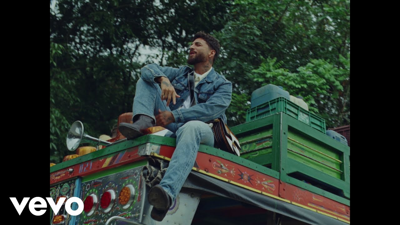 Maluma - Loco x Volver (Official Video)