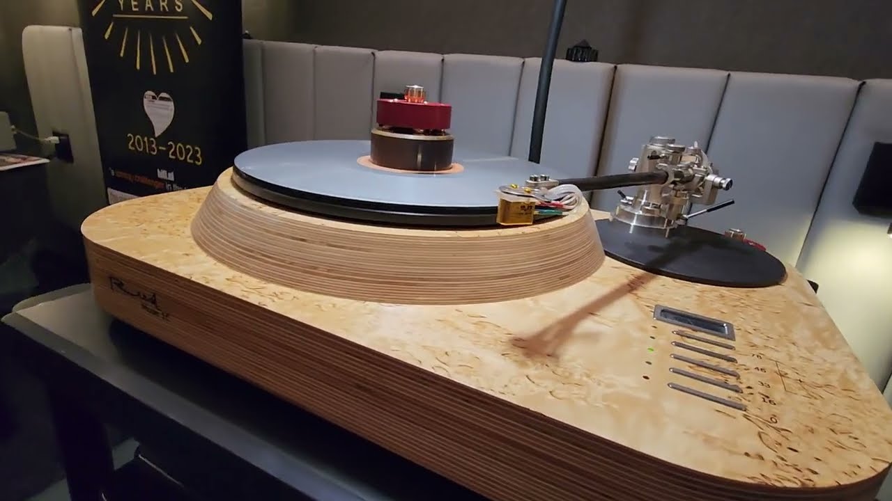 Hearken Audio - Awesome Room Featuring Reed, Trafomatic, Stein, Etsuro Urushi and more