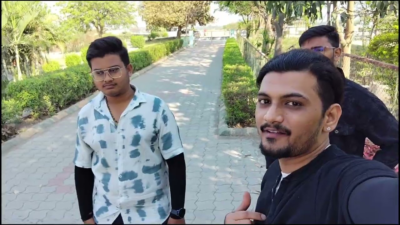 Garden ma masti Part-1 #vlog #gardenvlog #friendsfun #enjoytime #dailyvlog #funwithfriends