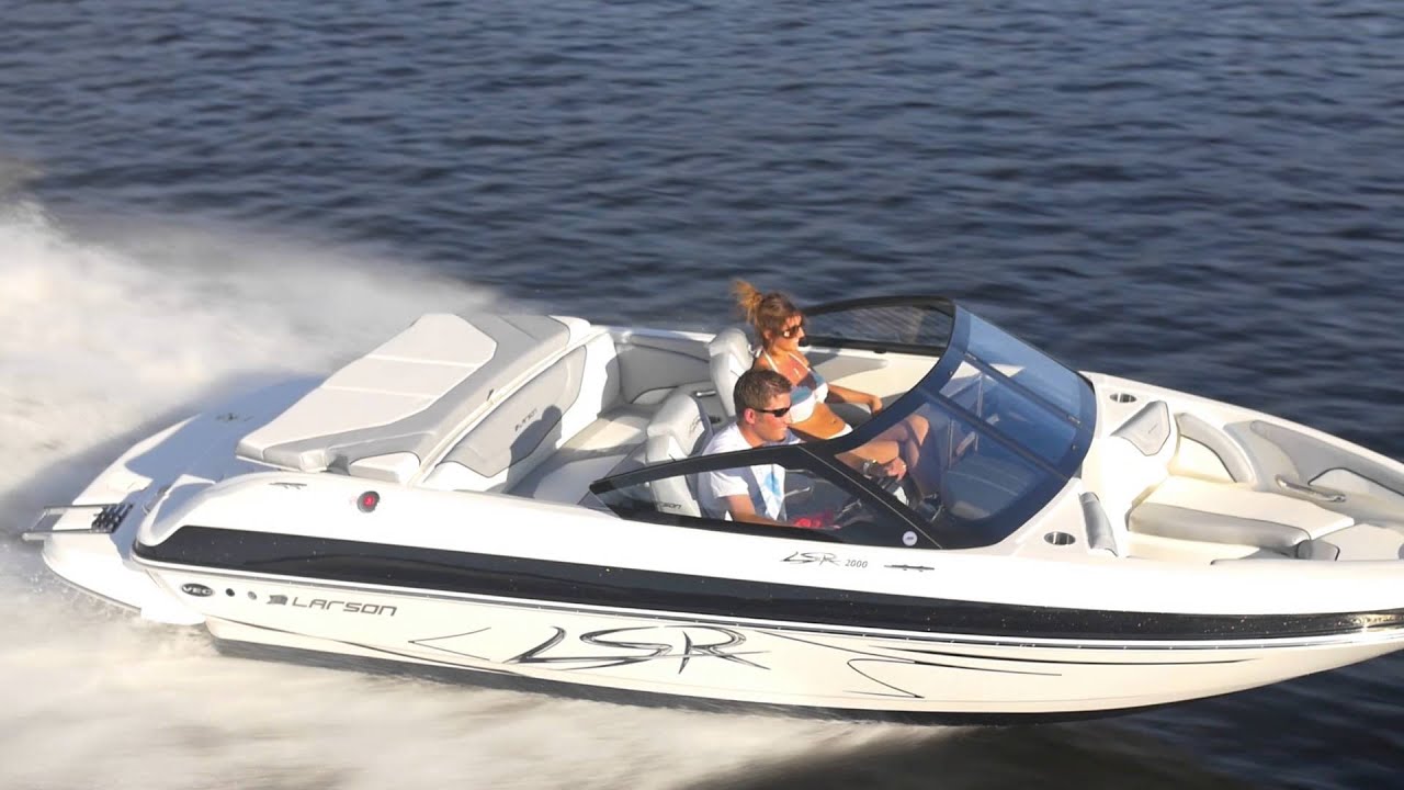 Larson Boats LSR 2000