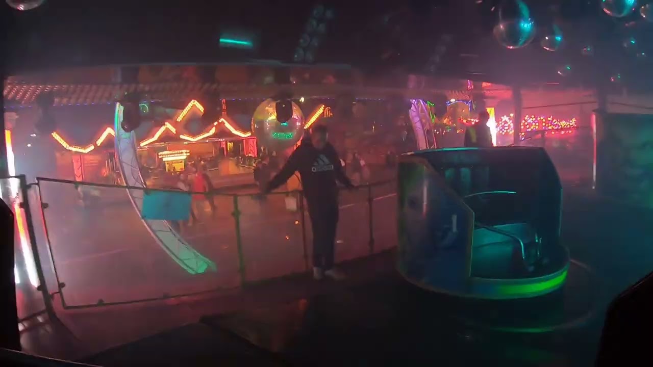 ALBERT JOHN EVANS ATMOSPHERE CREATOR WALTZER (onride) at Hull Fair 14/10/2022