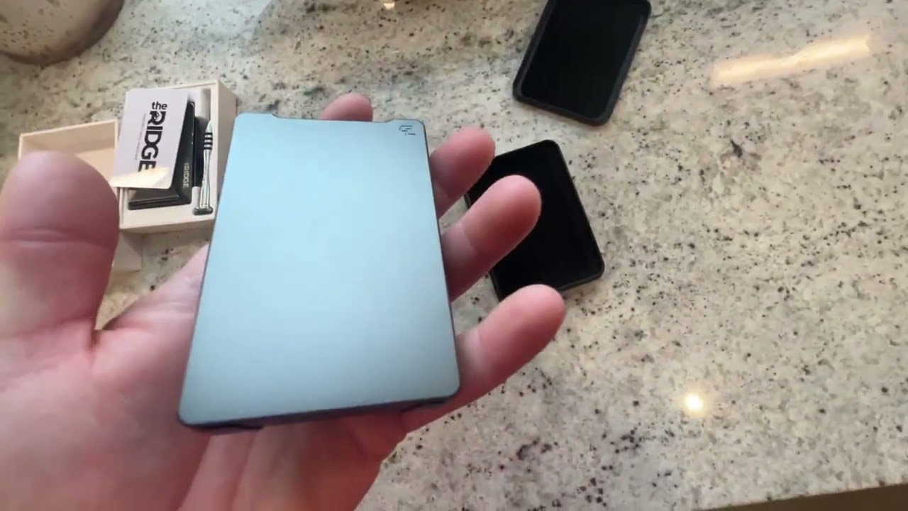 Groove Wallet Look and Comparison!!