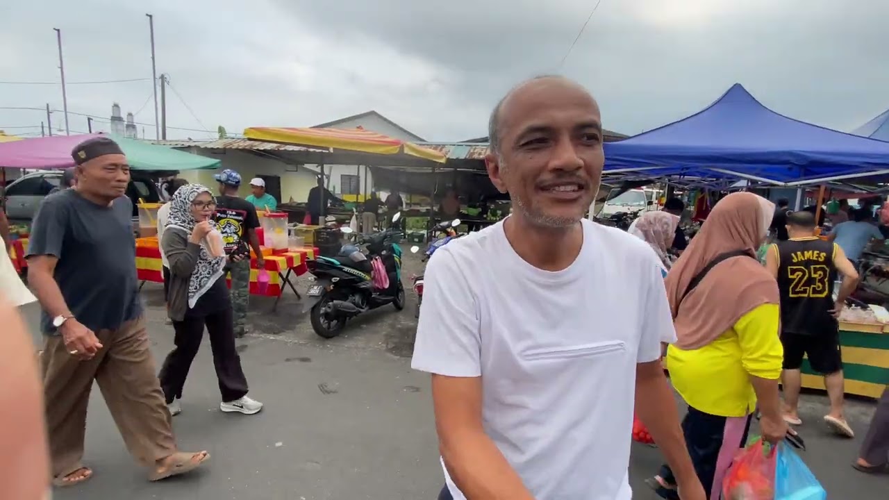 PASAR PAGI PEKAN SABTU DI BT 10 LEKIR SITIAWAN PERAK