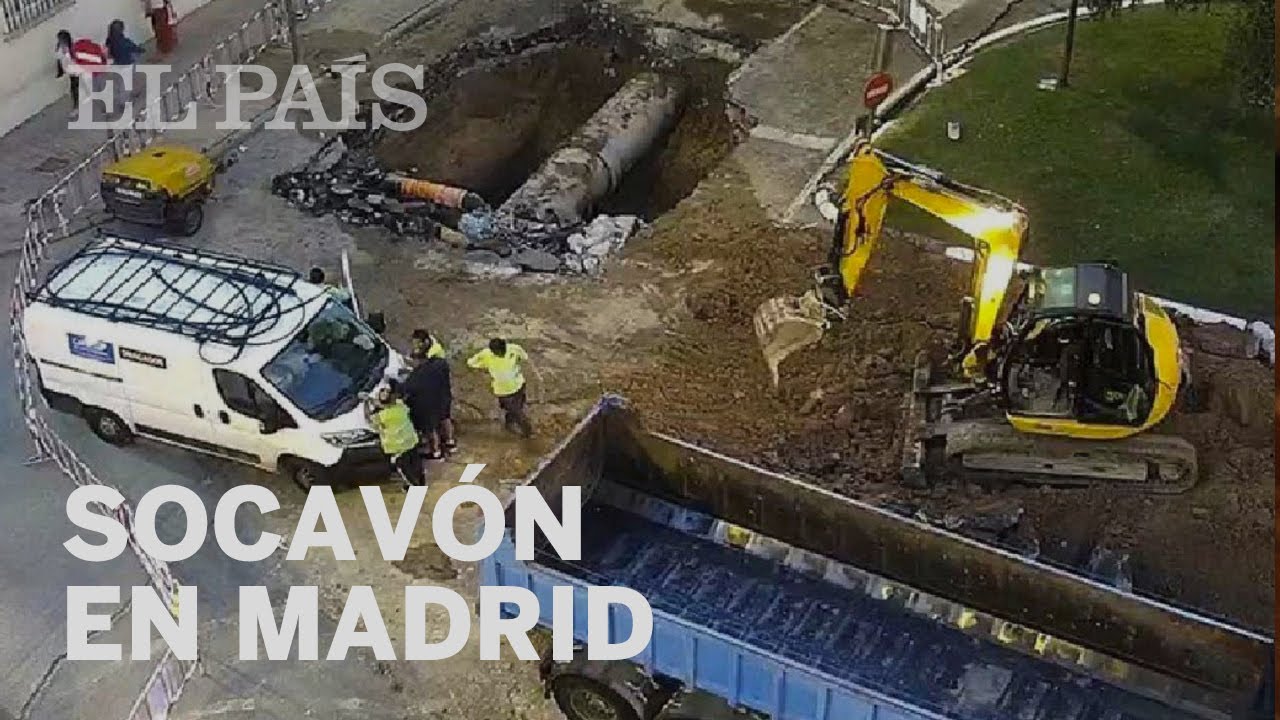Colapso en Arturo soria por la rotura de una tubería