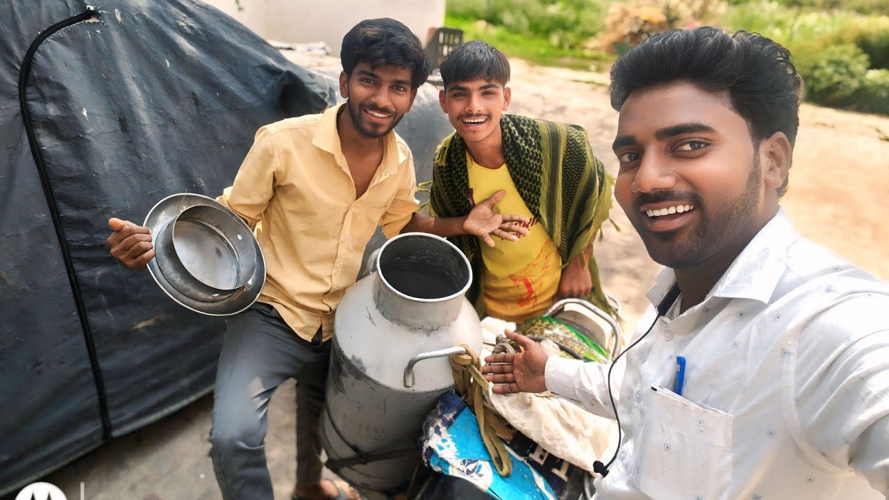 Dudh ke Kan Mein yah kya Le Aaye,😱😀