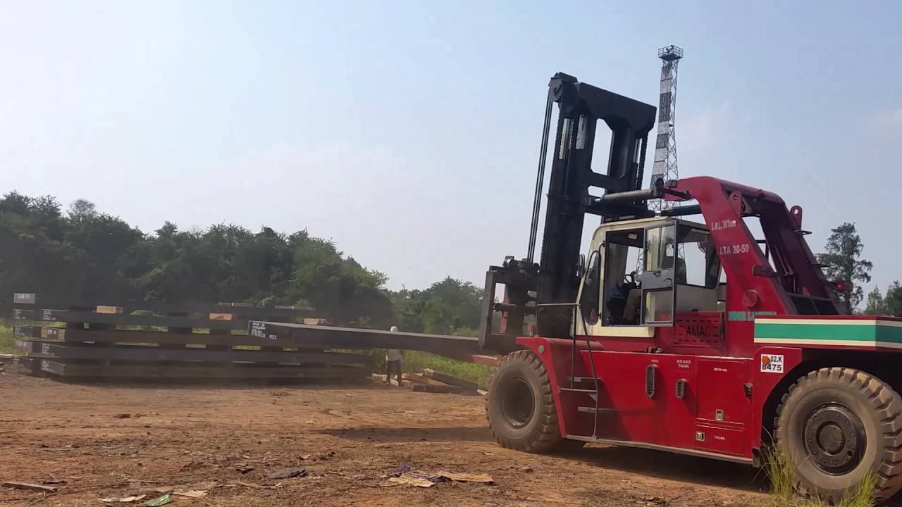 FORKLIFTS LOADING & UNLOADDING OF PLATES
