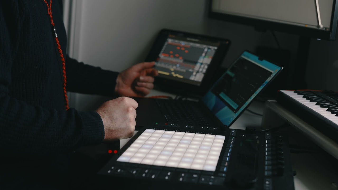 Regicide | Ableton Push, Choreographs & midistep electronic music  performance.
