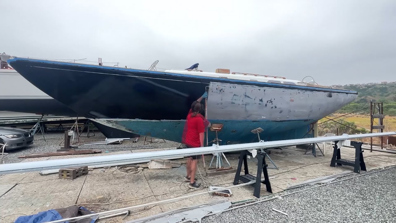 Painting a 40 Foot Sailboat from Start to Finish - Hinckley Bermuda 40 Rebuild | VLOG | 023