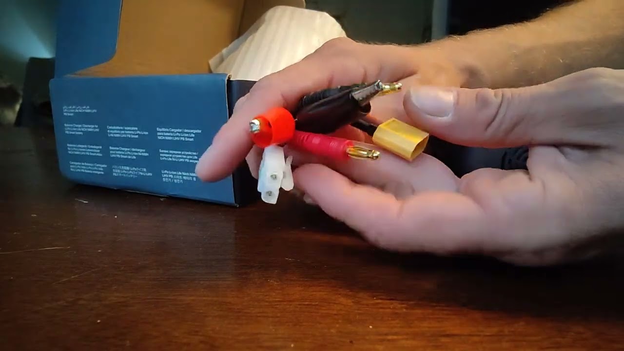 Hiyiton Dual Lipo Battery Balance Charger Discharger unboxing