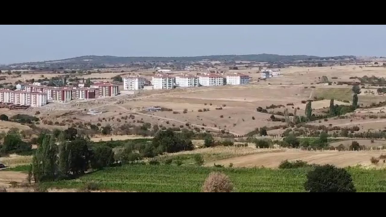 Kırklareli Merkez Üsküp beldesi Yolu ve Suyu olan  Beldeye Yakın Fırsat Tarla