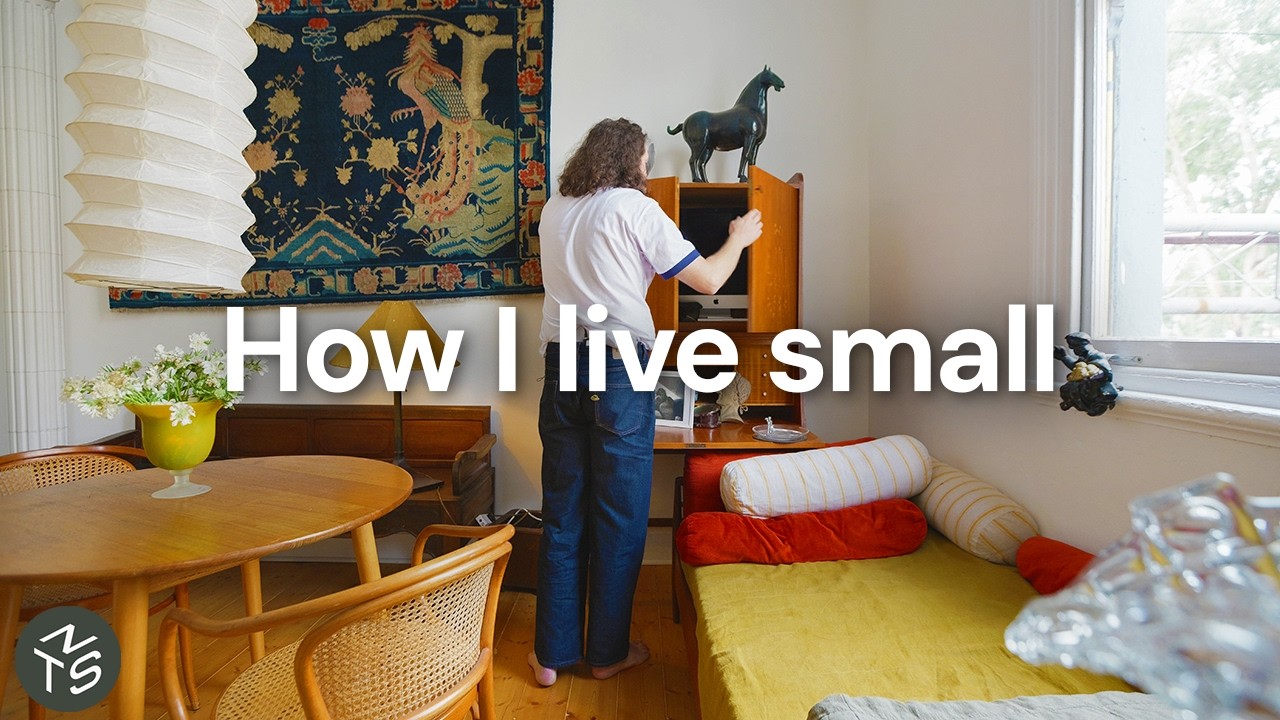 How An Antique Dealer Lives Small Above His Shop, Melbourne 60sqm/646sqft