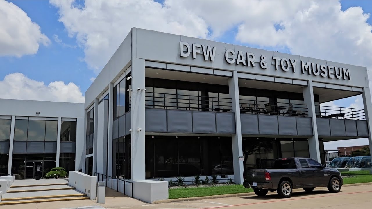 Touring Dfw Car & Toy Museum