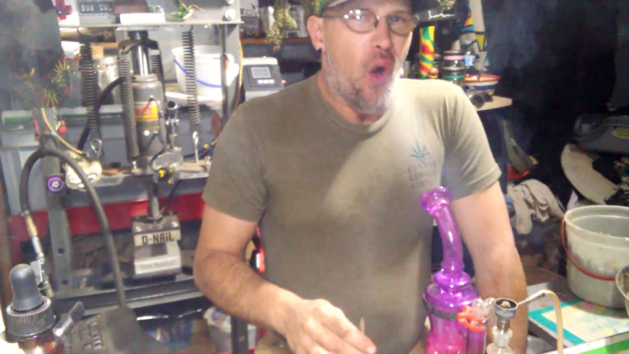 dabing on some pre 98 bubba kush rosin