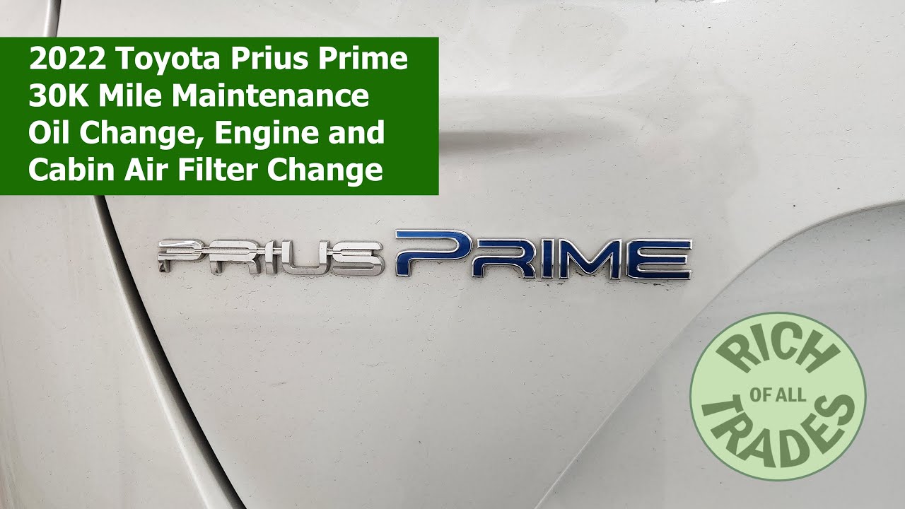Техническое обслуживание Toyota Prius Prime (30 тыс. миль), замена масла, замена воздушного фильт...