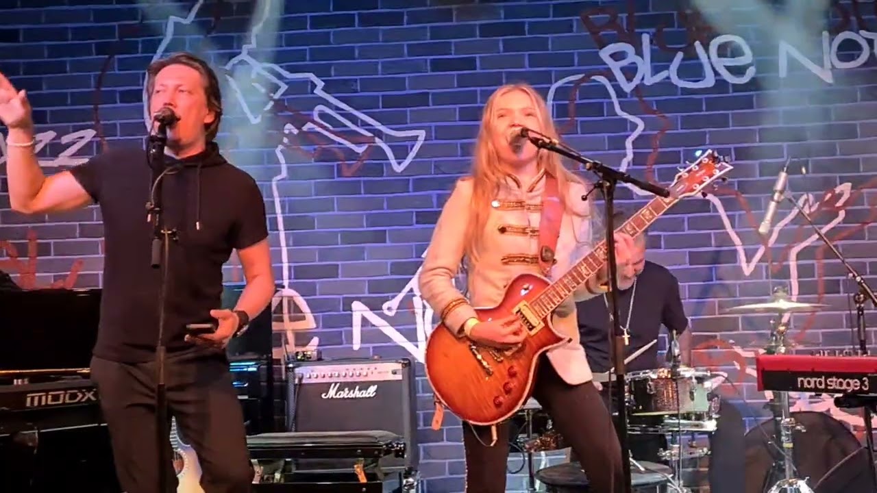 ACE OF SPADES  Melissa Mandy 🎤🎸  & Peter CMORO Cmorík 🎤  & Janči Škorec 🥁  Blue Note Jazz Rock Club