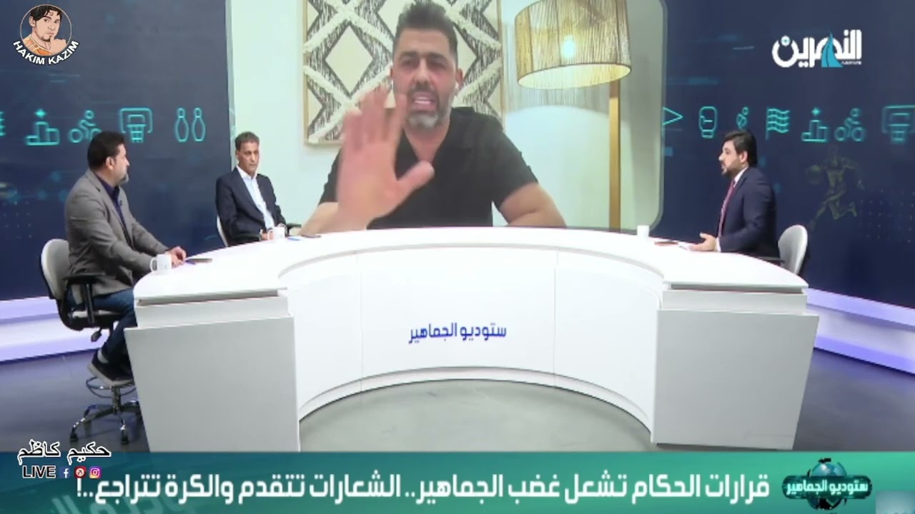 حيدر زكي لعباس عطية:صحيح انت مصرح,بأن الاعب الي يفوت من ملعب مانشستريونايتد لاعوب,واركان نجيب يتدخل