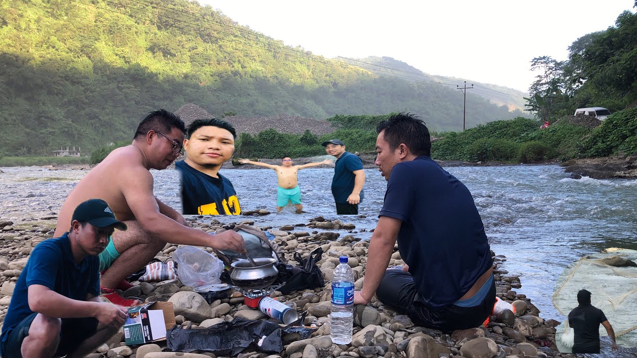 Cook and eat at river bank..||Athui Ruangmei