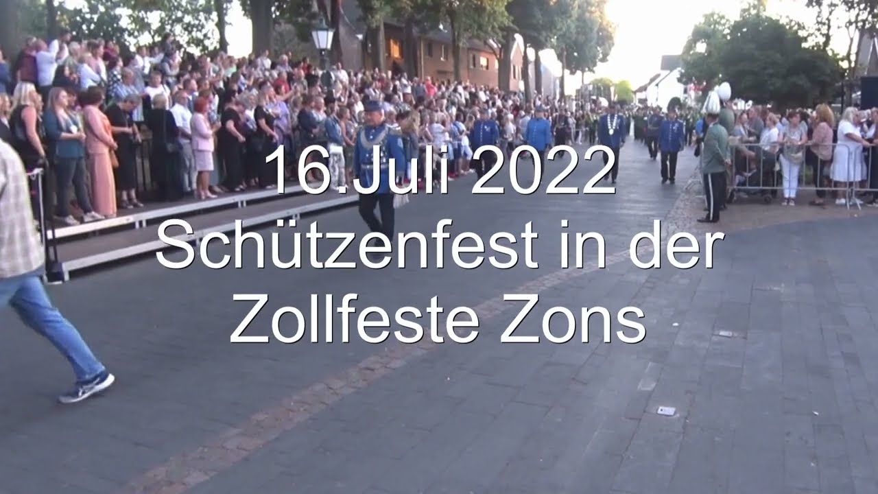 Schützenfest in Zons Aufmarsch zum Zapfenstreich 2022