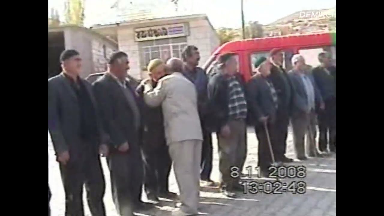 Seyit Mehmet Demirci Hacca Gitmek Üzere Köylüden Helallik İstiyor! (08.11.2008) #gösterli