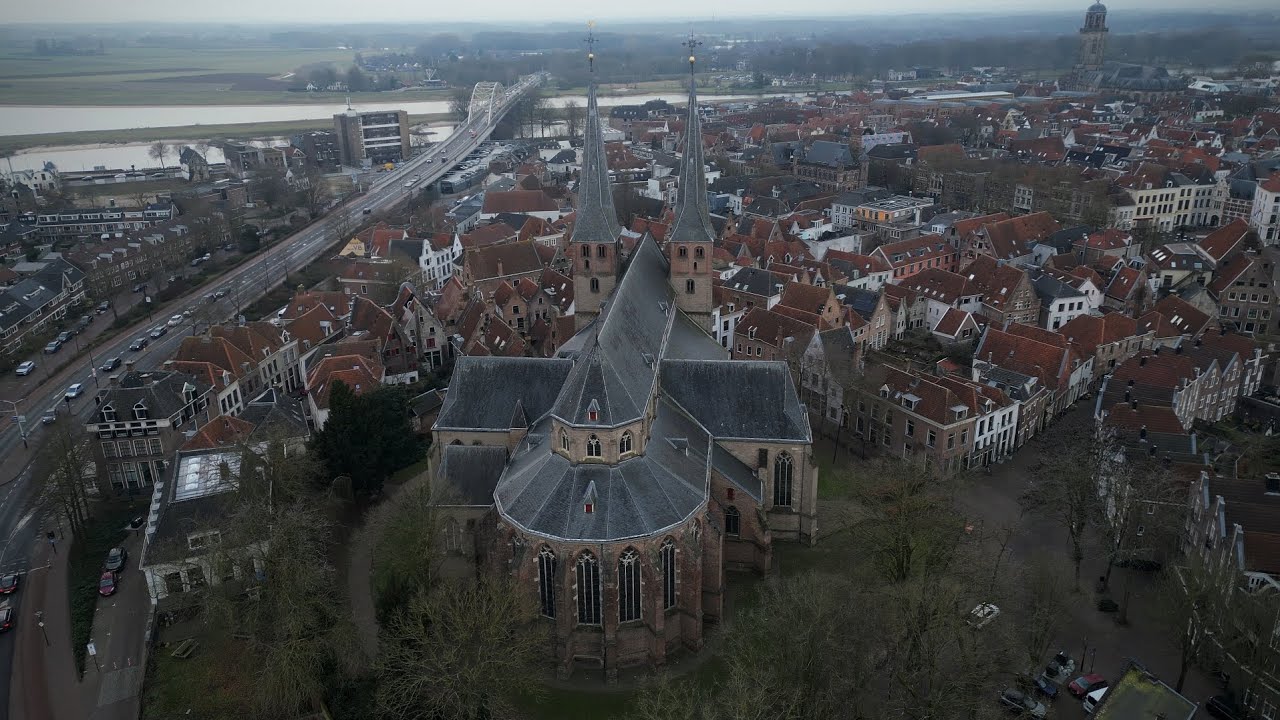 ST NICOLAS CHURCH | BERGKERK | 4K footage | winter Deventer