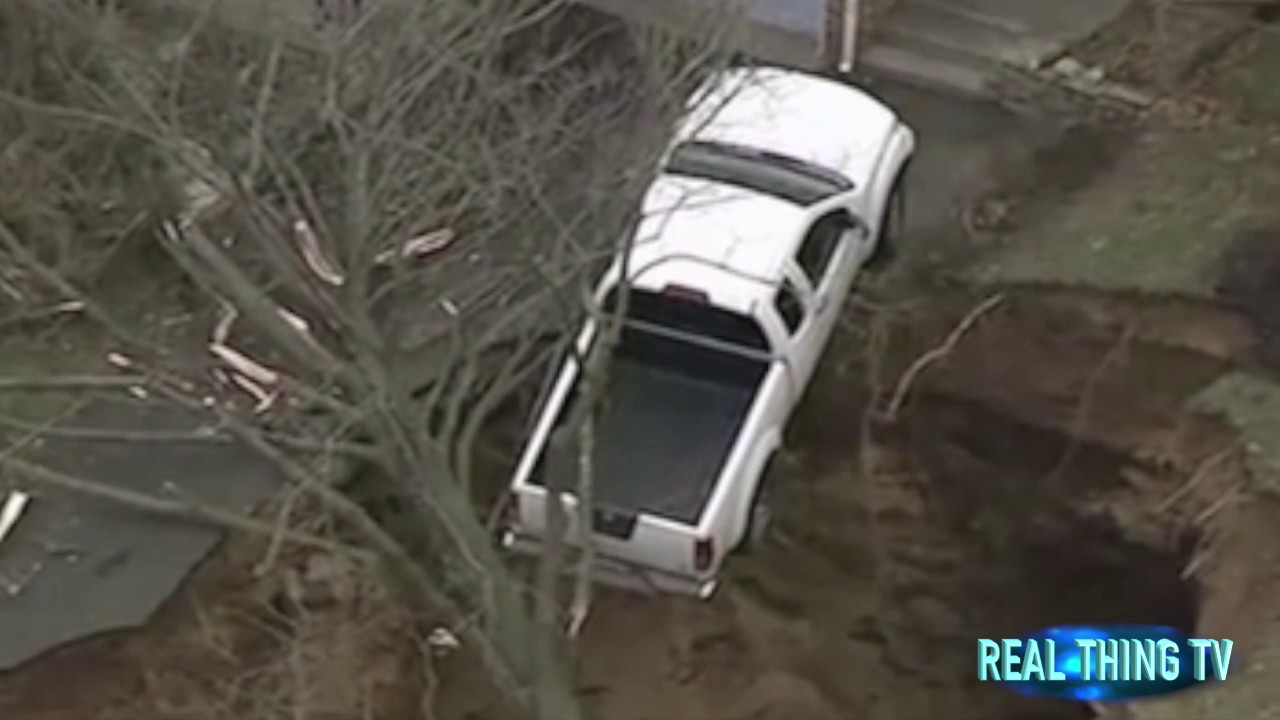 20 foot deep sinkhole opens up in a Philadelphia