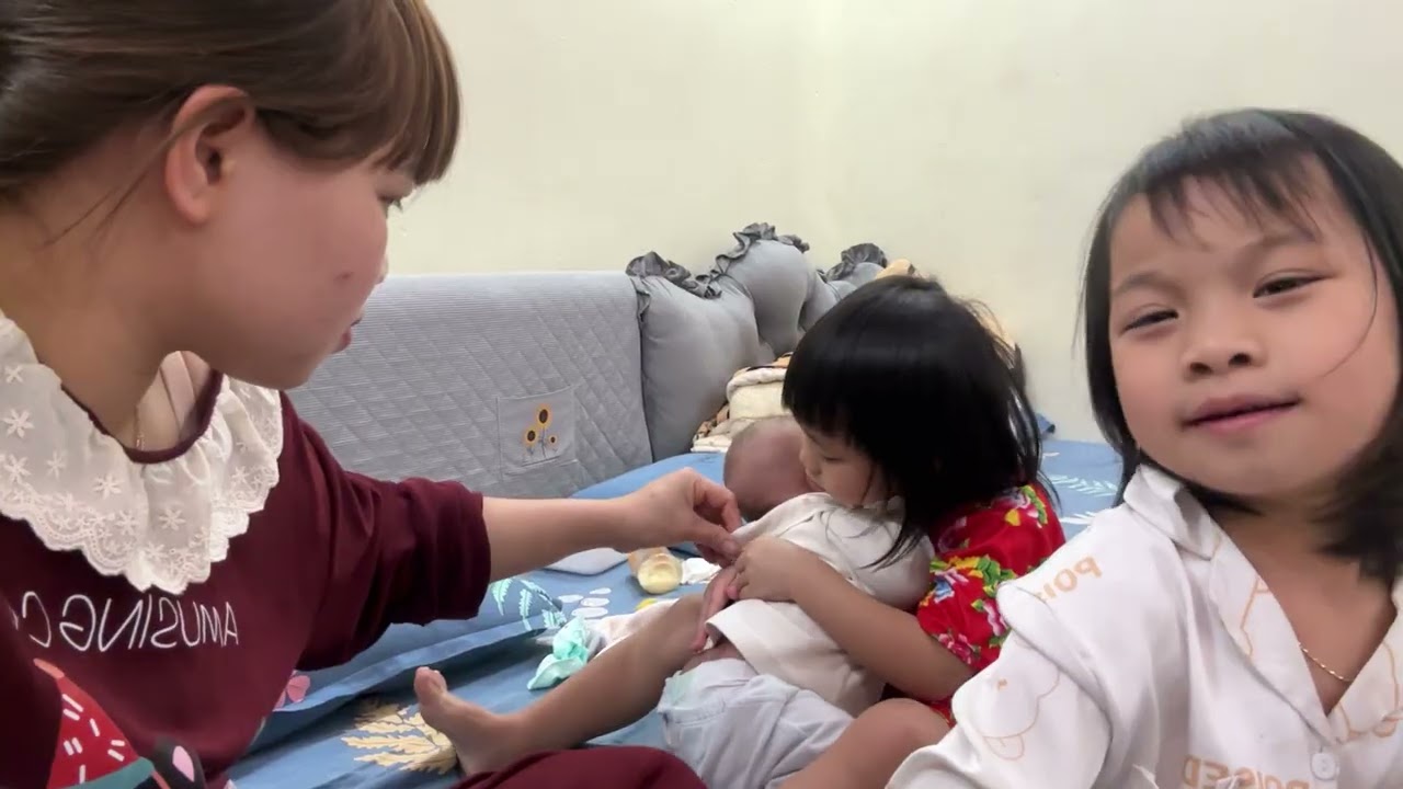 Thối khắm lặm được nghỉ học ở nhà chông em cho mẹ