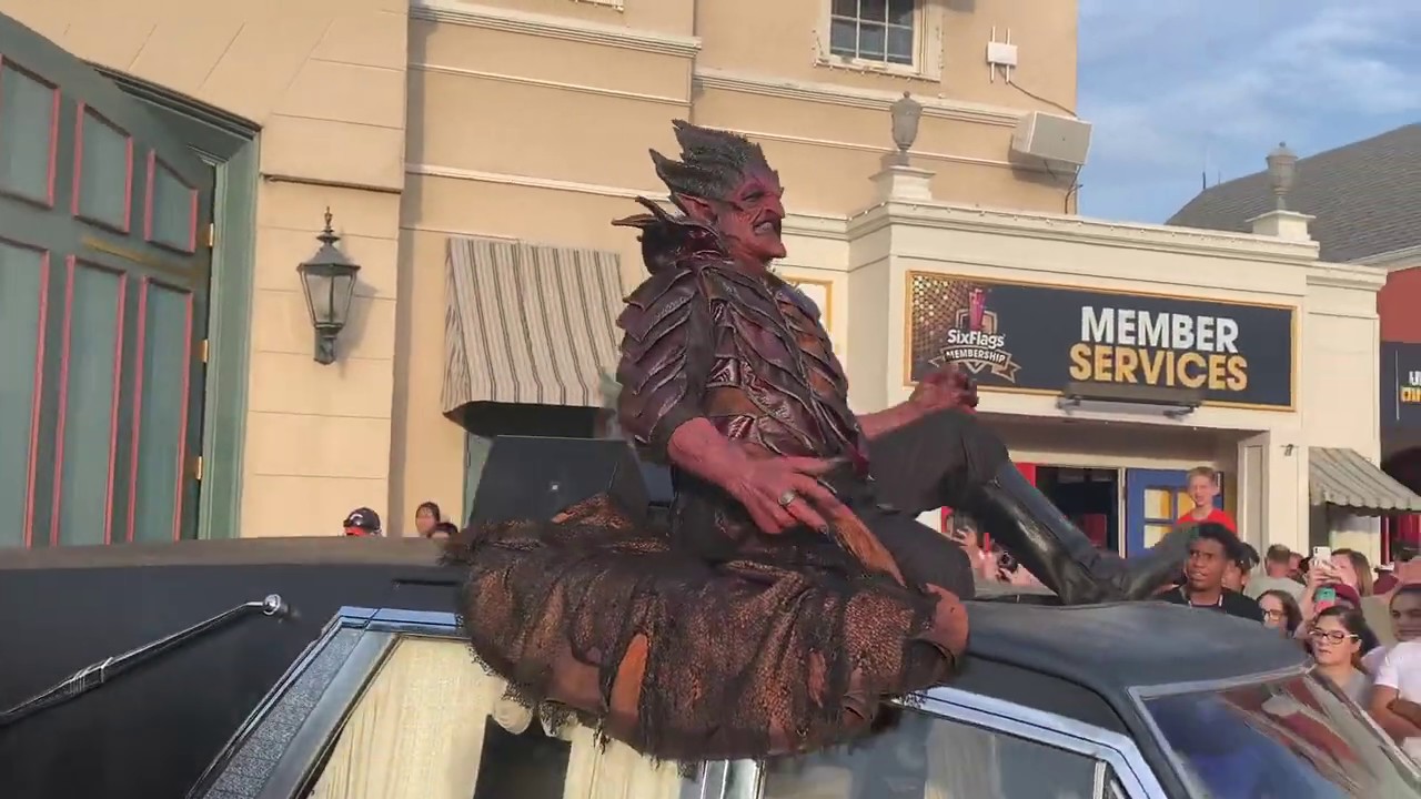 Six flags great America, Uprising Parade 2019 Fright Fest. 9/14/19