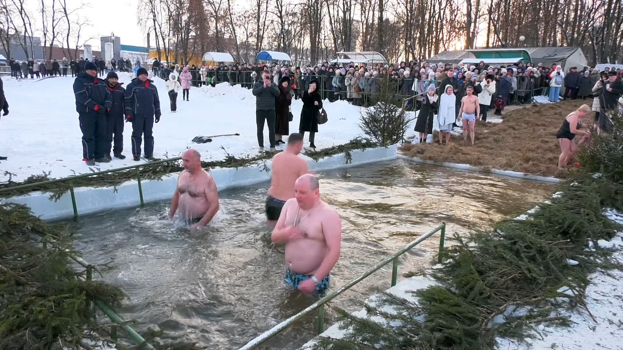 Православные верующие отмечают Крещение Господне