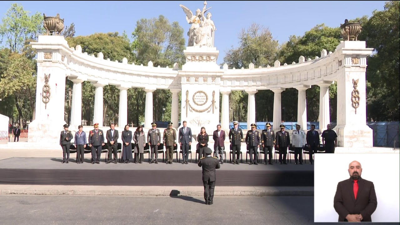 Ceremonia de Reconocimiento a la Policía de la Ciudad de México y Desfile Conmemorativo