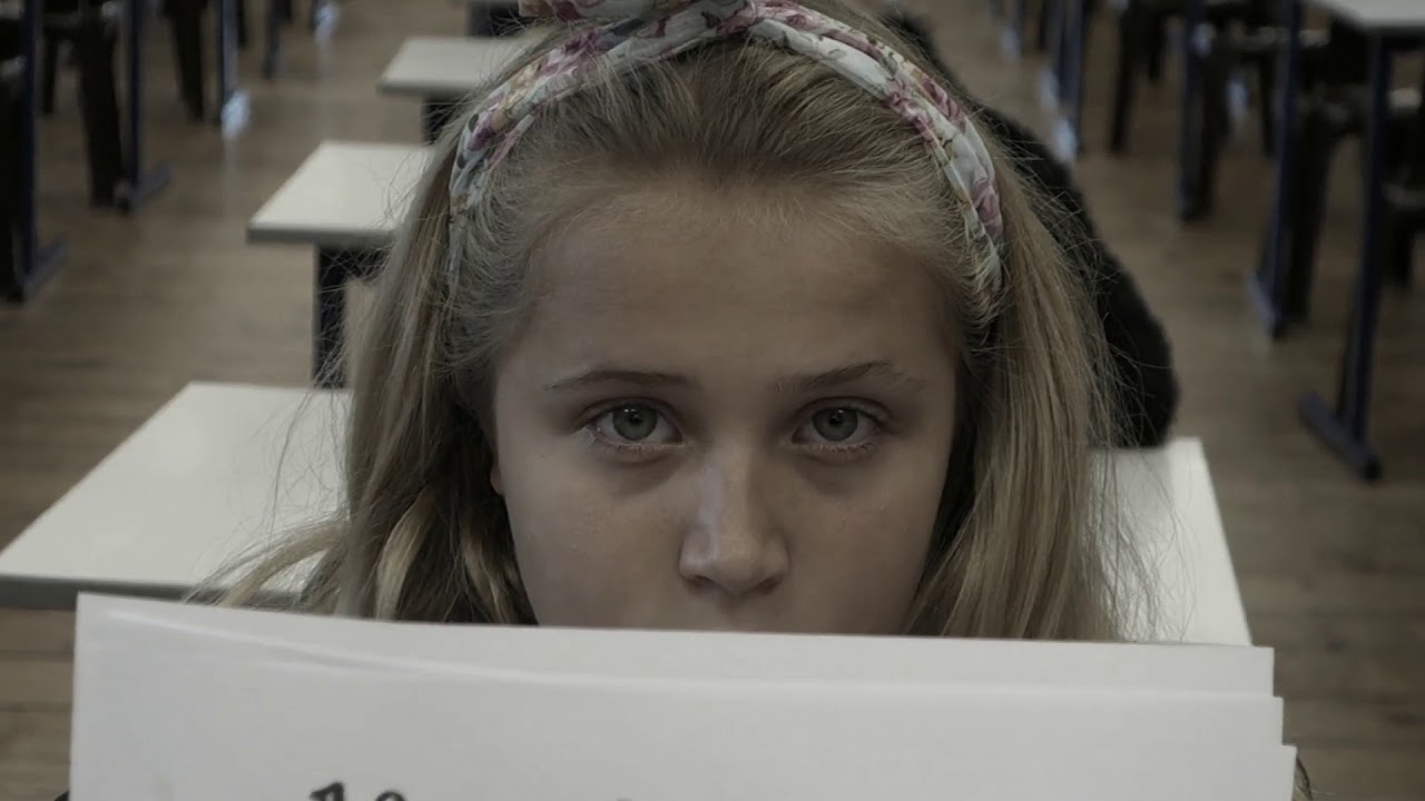 Clip Petite Emilie