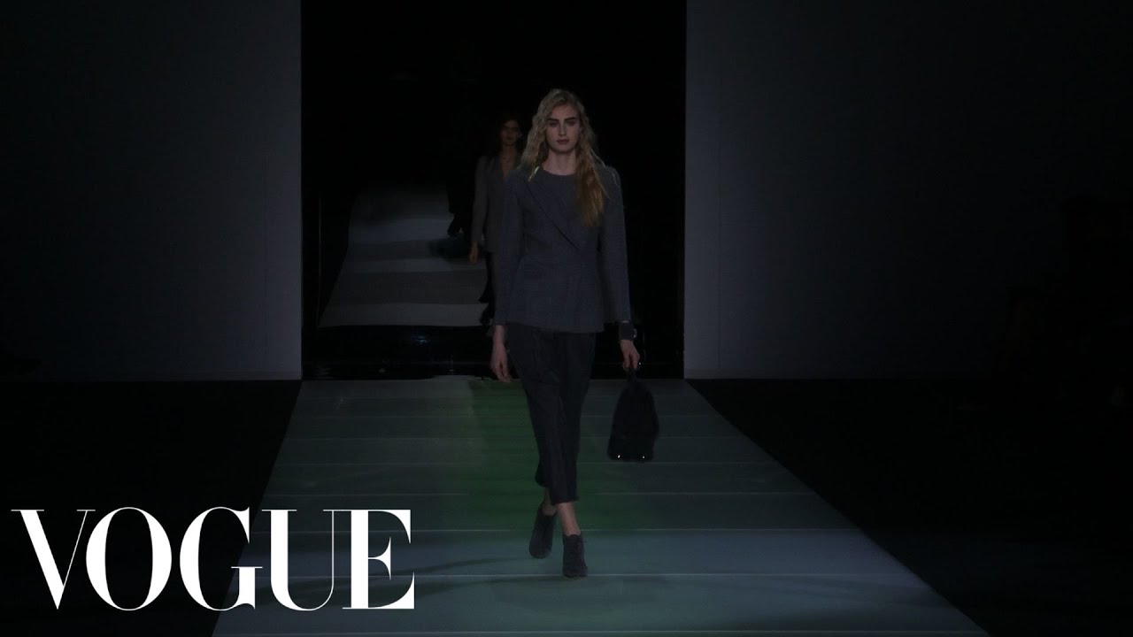 Giorgio Armani Fall 2014 Ready-to-Wear - Fashion Show - Style.com