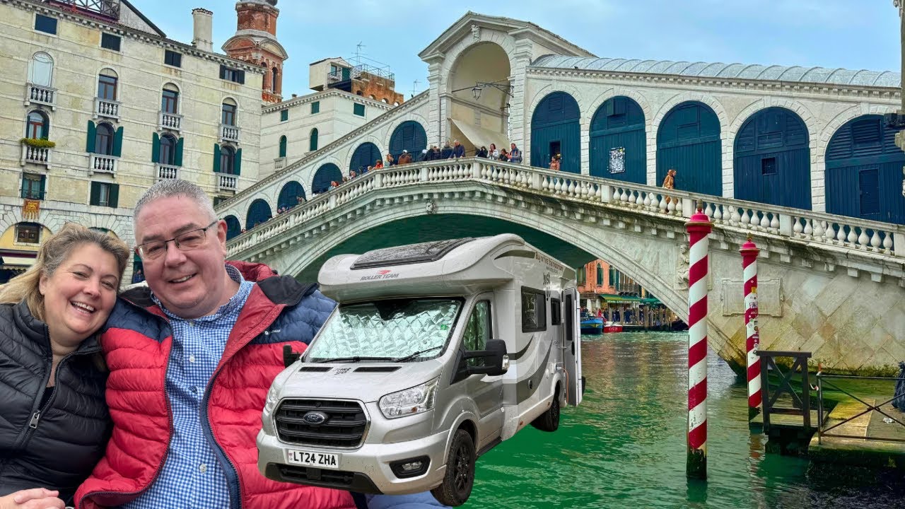 Driving into Venice to find a park up…