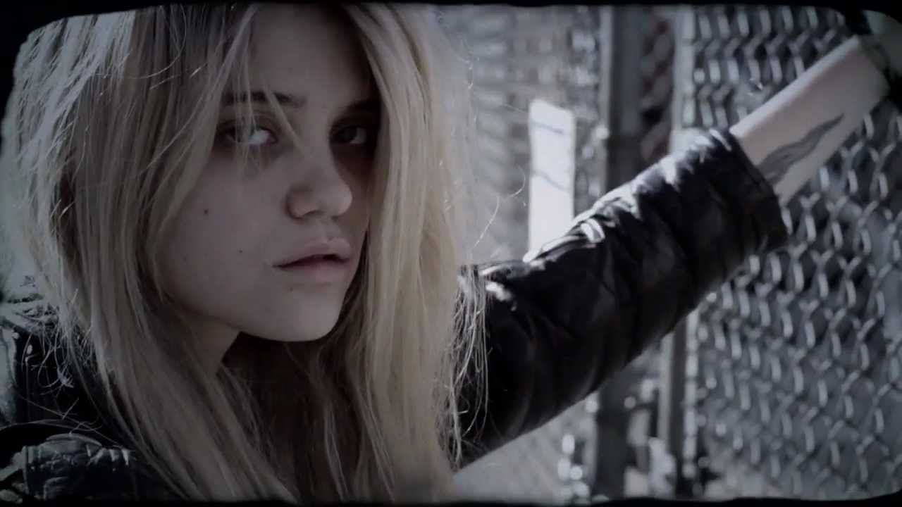 HUNGER TV: SKY FERREIRA - SKYLINE OF NEW YORK