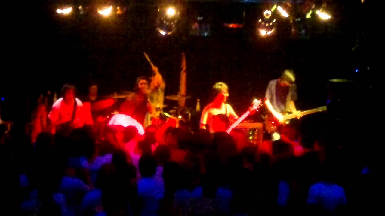 Northlane-Metamorphosis-Live at Yo Yos 12th of november 2011.mp4