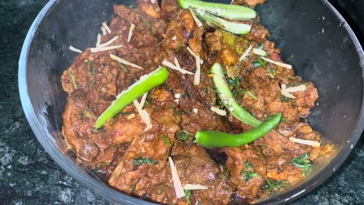 भुना चिकन मसाला की आसान और टेस्टी रेसिपी Easy Bhuna Chicken Masala recipe,SpicyChicken bhuna recipe 