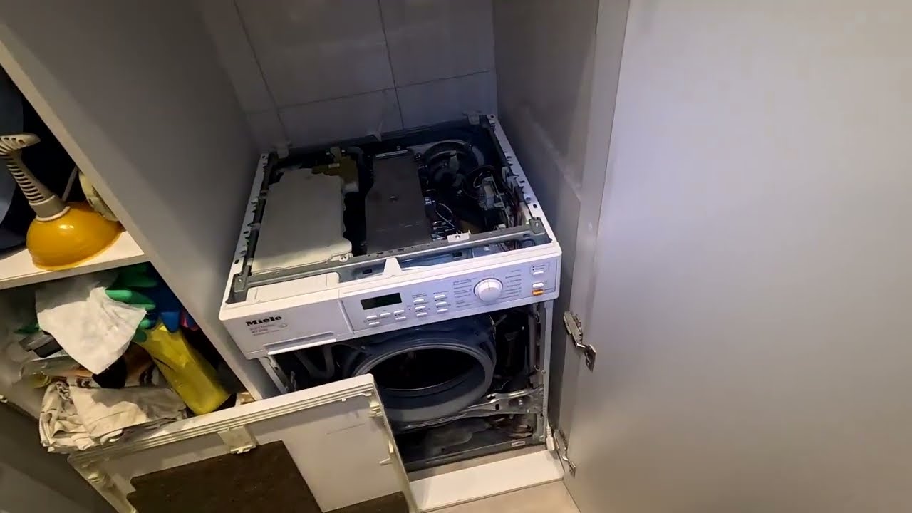 Стирально-сушильная машина Miele wt2780  не сушит(не греет). Посуда Siemens падает дверца.