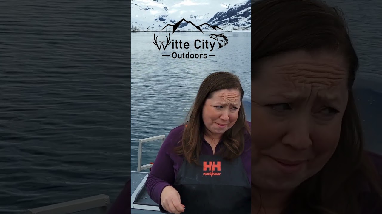 Joy's Brave (and Hilarious) Raw Ocean Shrimp Challenge!