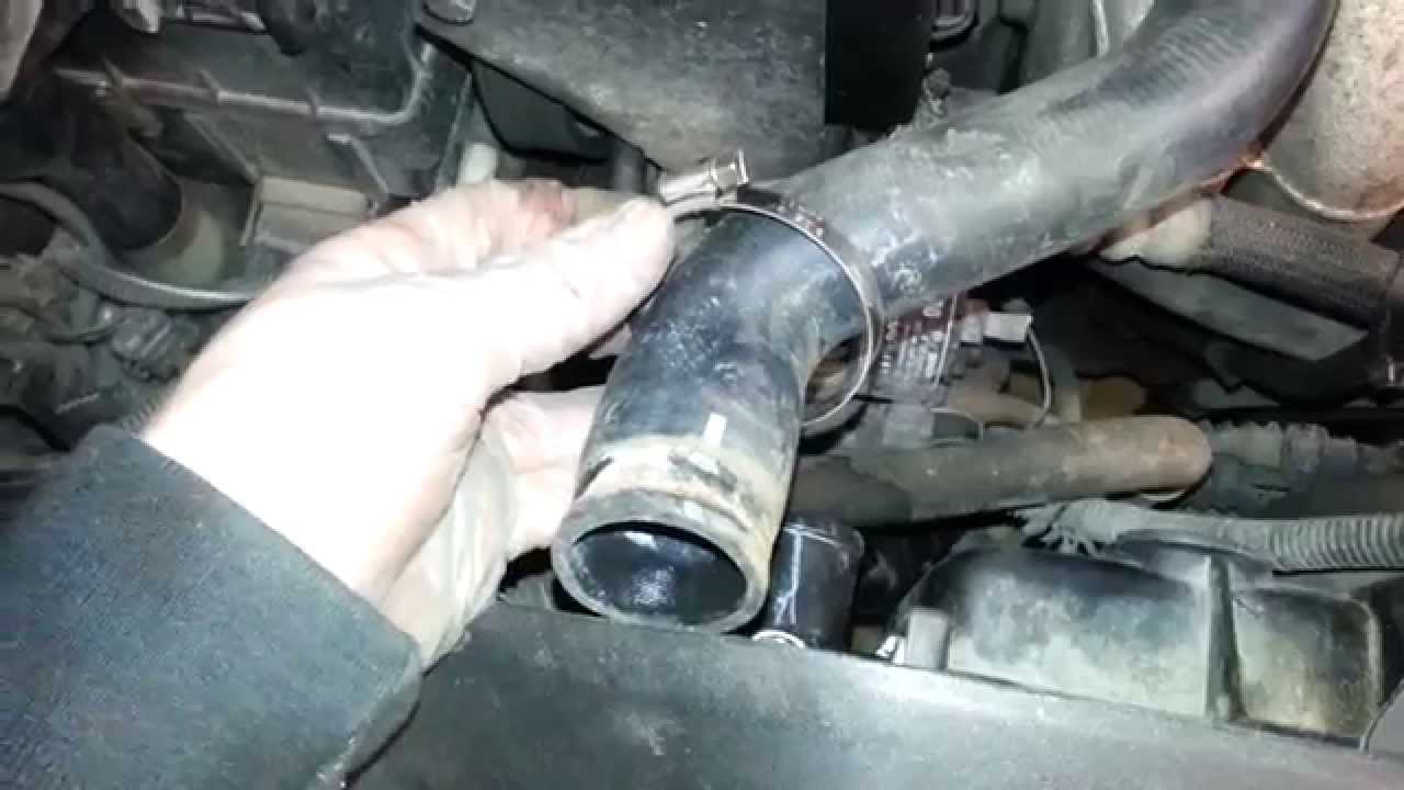 How to Replace Radiator Volvo S70