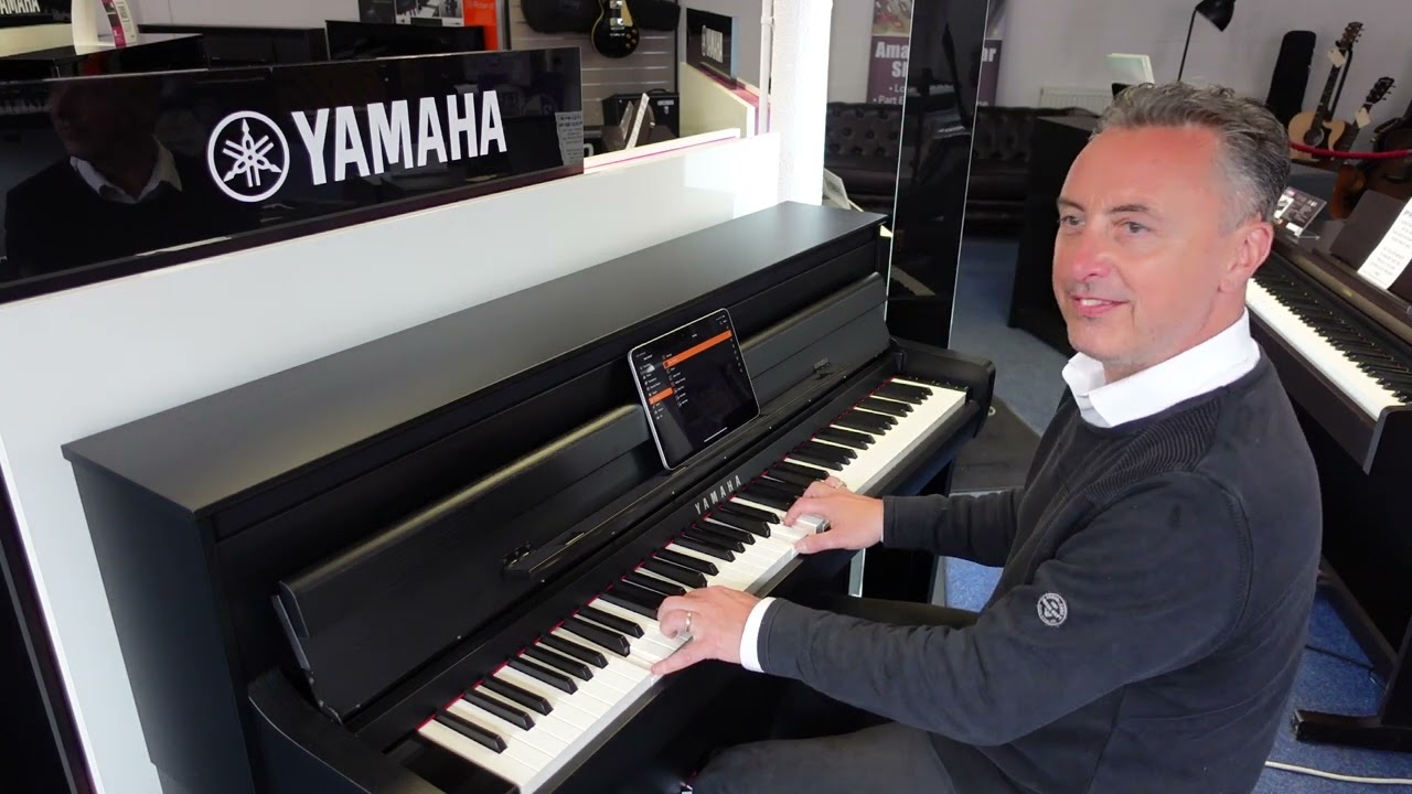 Демонстрация и обзор цифрового пианино Yamaha CLP885 Clavinova от Грэма Блэкледжа из Rimmers Music