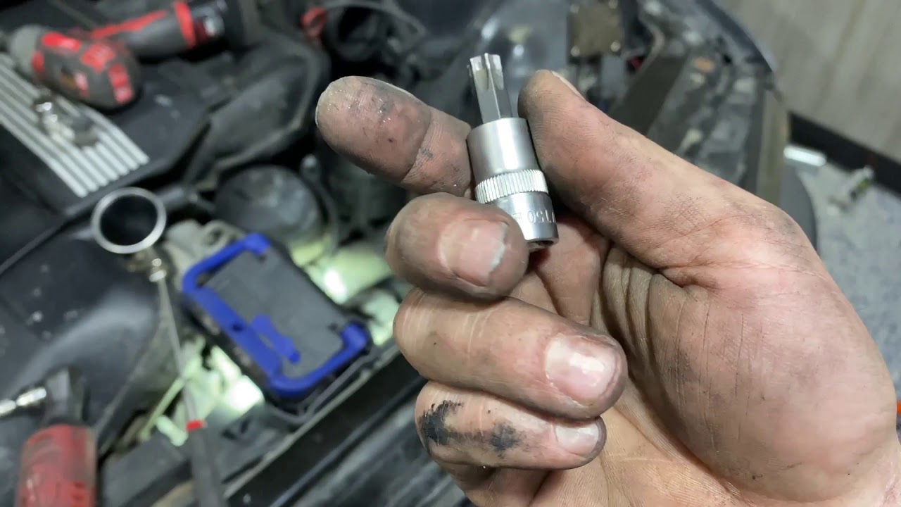 BMW 3 Series E46 Alternator Removal in 5 Minutes