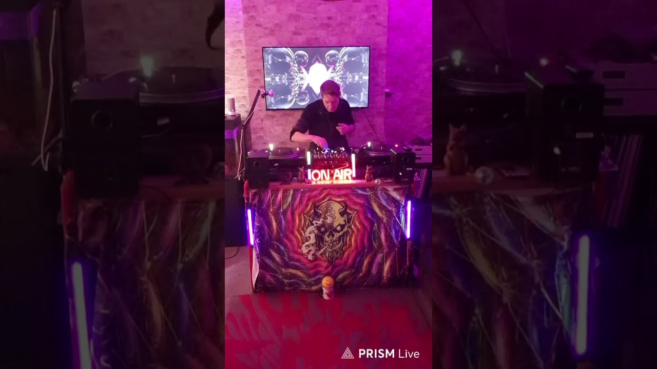 Hardcore rave  : Saturday shakedown 