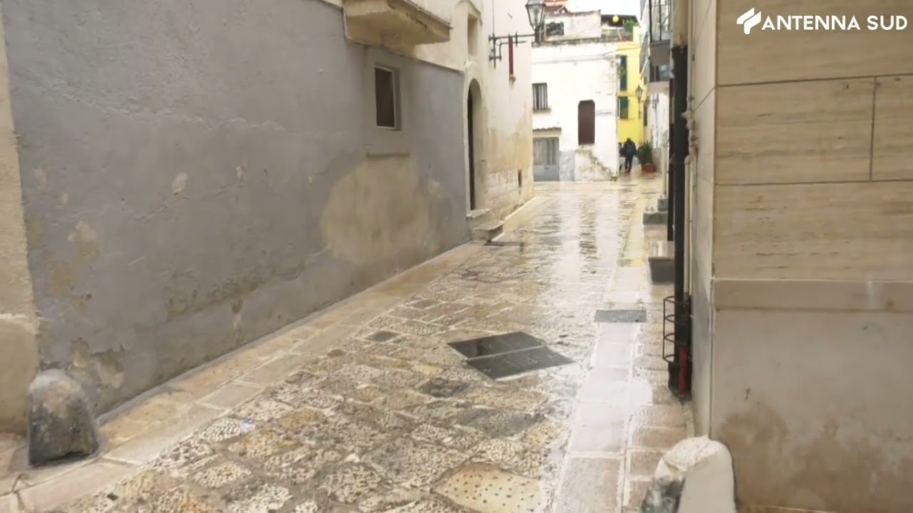 12 marzo 2023 - Valenzano, spari e bossoli in centro: è giallo