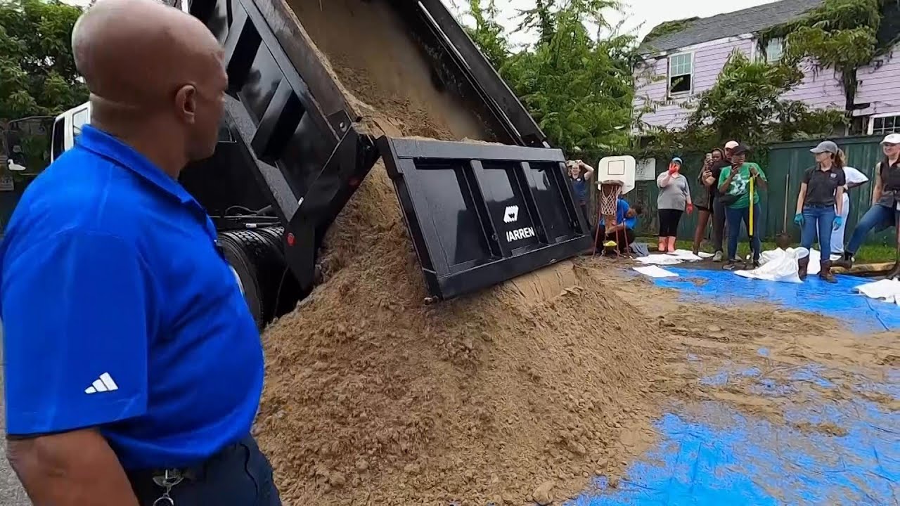New Orleans residents fill sandbags as Francine swirls in Gulf