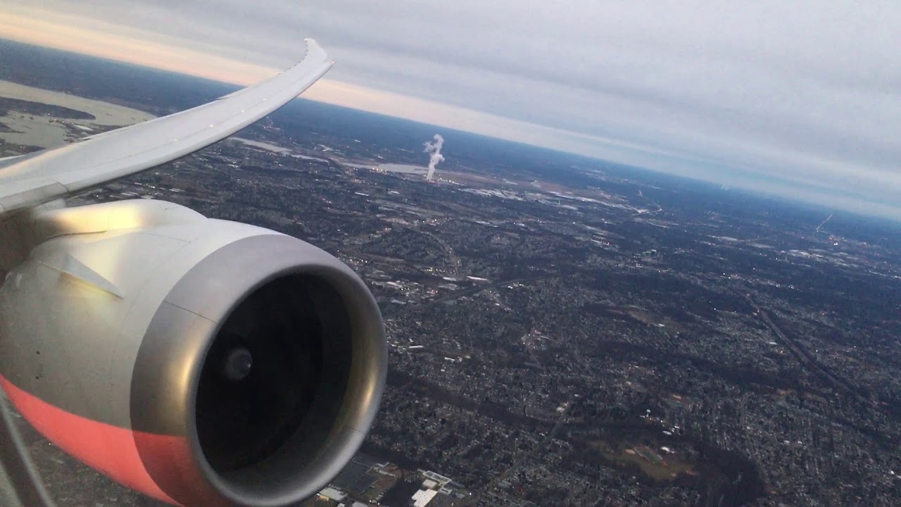 United Airlines Boeing 787-10 Dreamliner Takeoff from Newark Liberty International Airport