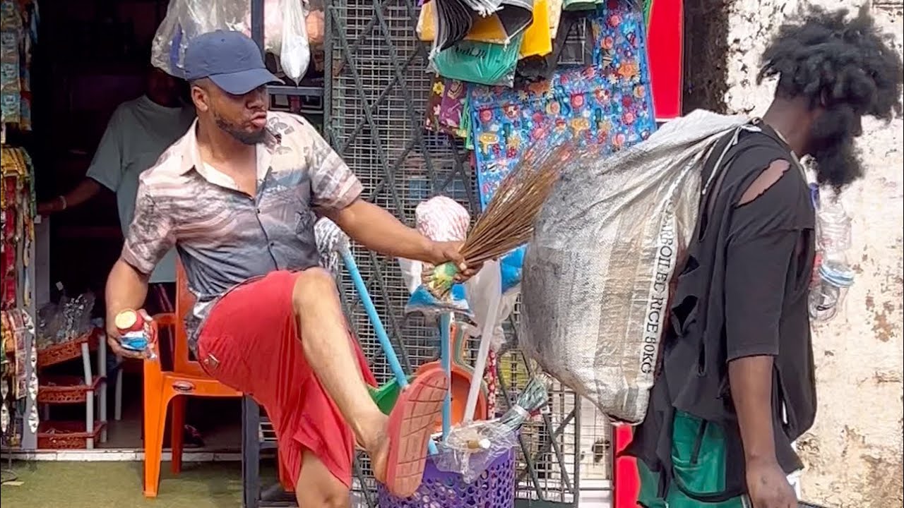 FULL VIDEO: THIS LITTLE BOY GAVE ME HIS FOOD, WHEN EVERYONE CHASED ME AWAY. SOCIAL EXPERIMENT 