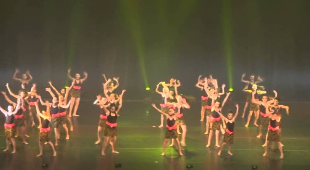 לא לוקחת ללב - כוריאוגרפיה: איציק עמר Don't Take To My Heart - Choreography by Itzik Amar